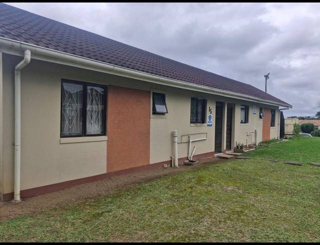 2 BEDROOM TOWNHOUSE FOR SALE IN BELLAIR